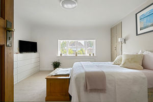 Bedroom- click for photo gallery